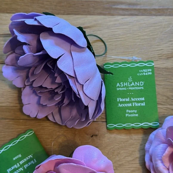 NWT Bundle of 13 Assorted Faux Flower Accents - Peony, Rose & Hydrangea 🌹 - Picture 11 of 16